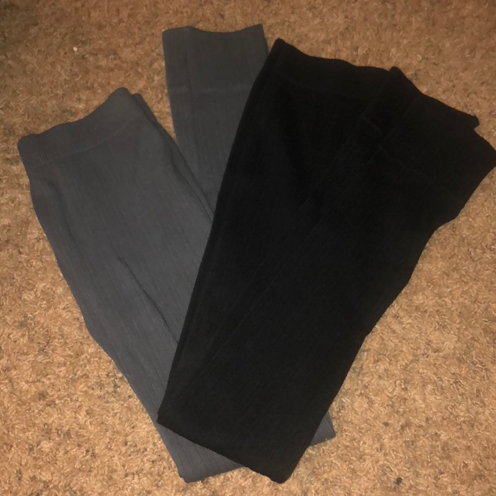 2 pairs of tights